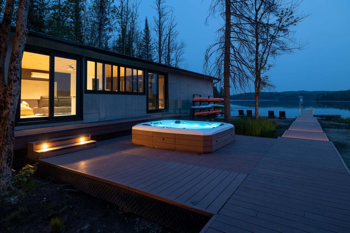 Burk's Falls Boathouse